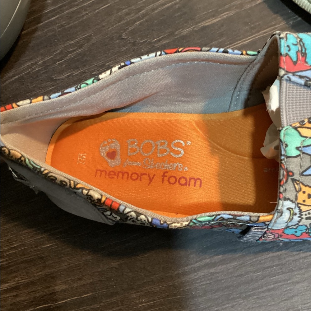 Colorful Slip-On Shoes - Picture 6 of 8